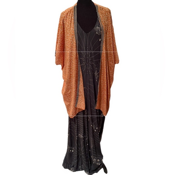 Johnny Was BIYA Black Silk Rea Dress with tiger graphics - sleeveless flowyyy lg - Picture 3 of 15